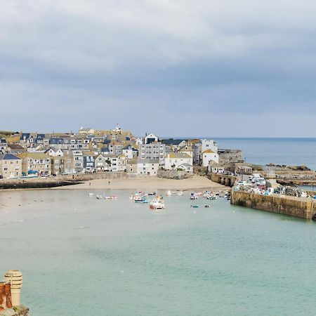 Carbis Bay - Luxury 3 Bed Penthouse Apartment With Sea Views Parking Sauna Balcony Exterior photo