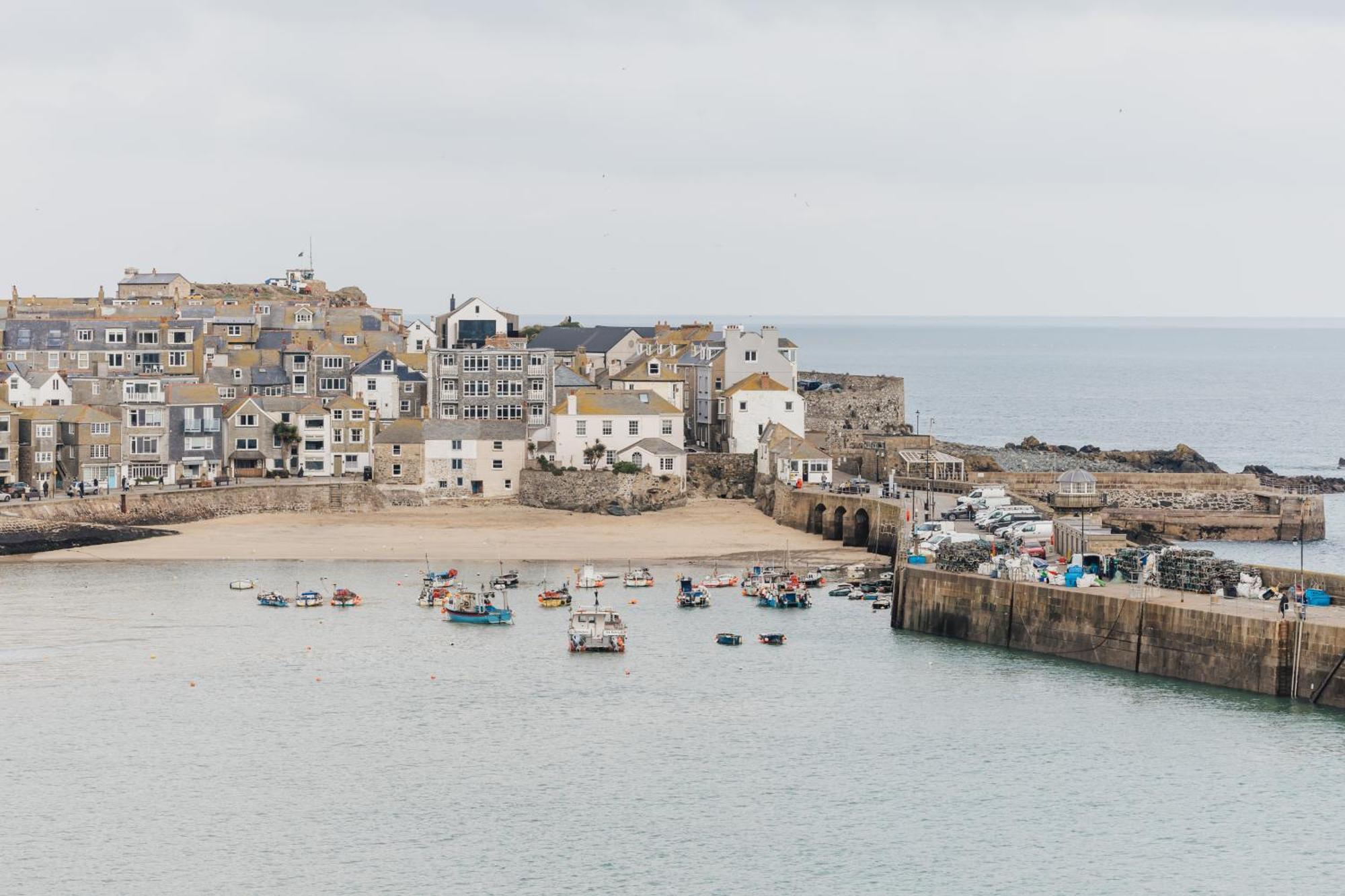 Carbis Bay - Luxury 3 Bed Penthouse Apartment With Sea Views Parking Sauna Balcony Exterior photo